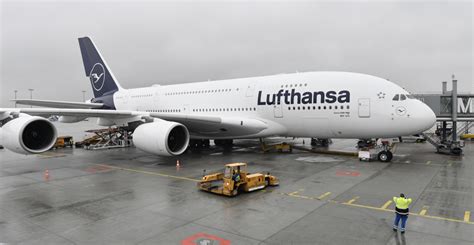 Superjumbo Noch Lange Unterwegs Lufthansa Stattet Airbus A Mit