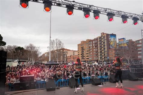 Albacete Se Echa A La Calle Para Celebrar Jueves Lardero