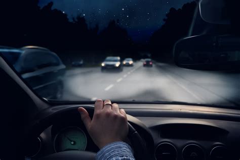 How To Stay Safe While Driving At Night Critical Tips