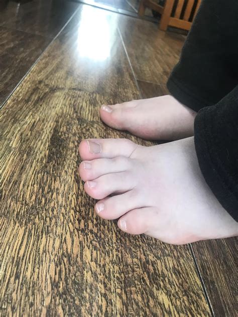I Love Letting My Feet Breathe Nudes FootFetish NUDE PICS ORG