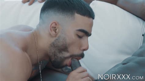 Hunk Papi Suave Takes Anal BBC From Muscular DAngelo Jackson BoyFriendTV