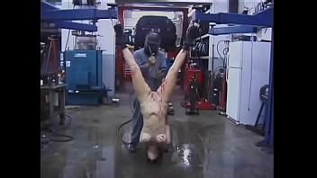 Perra BDSM Grita De Horror Mientras Un Hombre Le Derrite Una Vela Con Un Soplete XVIDEOS