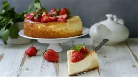 New York Cheesecake Vs Regular - What's The Difference? - Cheesecakes World