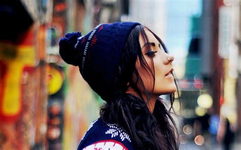 Как выбрать шапку (89 фото): выбор модели по цвету и типу лица, для бега