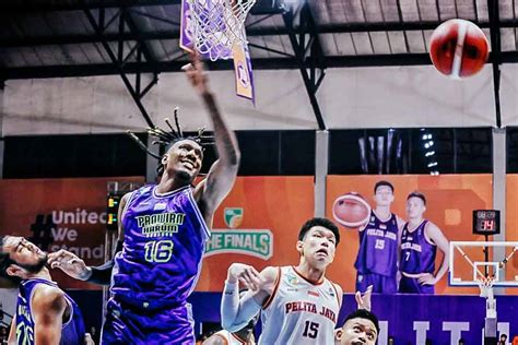 Prawira Harum Bandung Raih Kemenangan Di Game 1 Final IBL 2023 Lawan