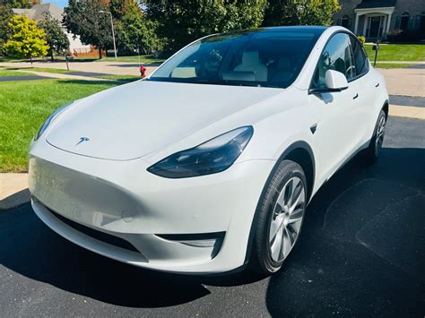 2022 Tesla Model Y Long Range AWD - Find My Electric