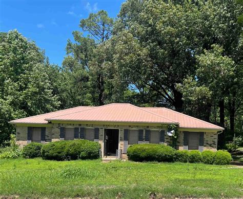 825 Calvert Rd, Forrest City, AR 72335 - See Est. Value, Schools & More