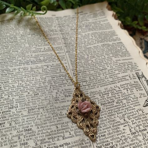 Victorian Rose Amulet 🥀🕯🍂 The Most Gorgeous Vintage Depop