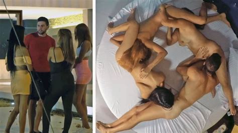 Free Catching Gold Diggers Porn Videos Catchinggolddiggers Xhamster