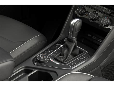 2020 Volkswagen Tiguan: 71 Interior Photos | U.S. News