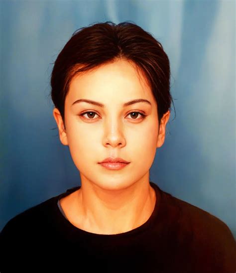 Foto amateur realista publicada en Joven colombiana Bogotá SeaArt AI