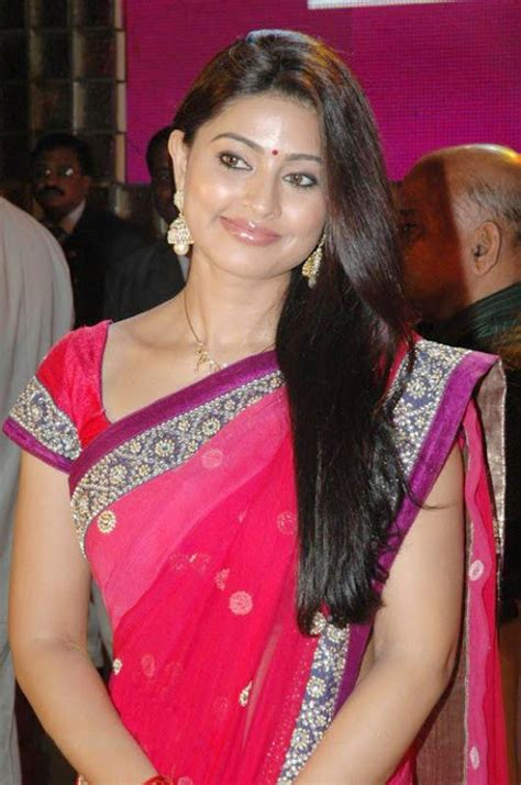 Telugu Babe Sneha Telugu Actress Sneha In Pink Saree Showing Her Long Hairs