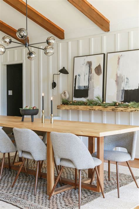 Modern Dining Room Centerpieces