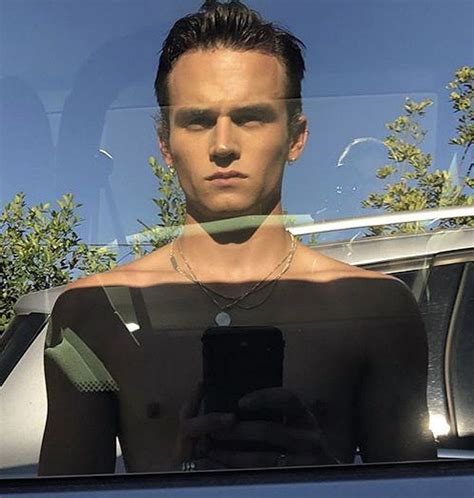 Pin By Xavier Parra On Brandon Flynn In 2024 Good Looking Men
