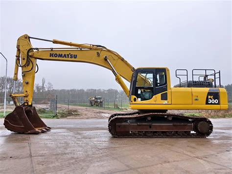 Komatsu PC300 8 Paletli ekskavatör Boss Machinery