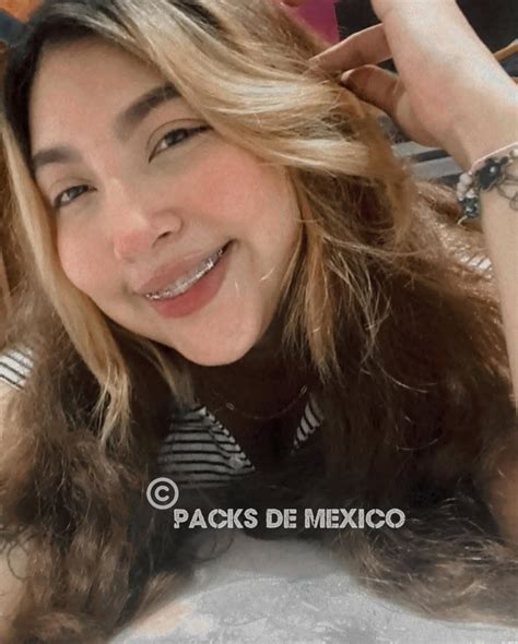 Evelyn Pech Campeche Sexy Gordita Cachonda Mostrando Sus Tetas Y Vagina Packs de México