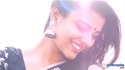 Aishwarya Rajesh Hot Saree Stills