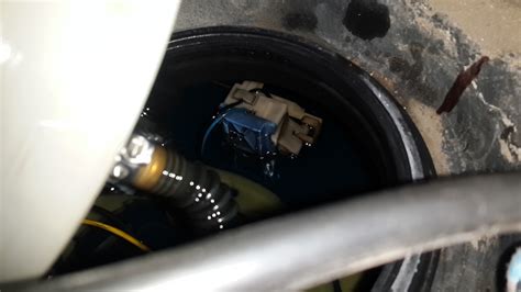 Не показывал уровень топлива — Volkswagen Passat B5, 1,9 л, 2000 года ...