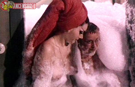 Naked Edwige Fenech In Let It All Hang Out