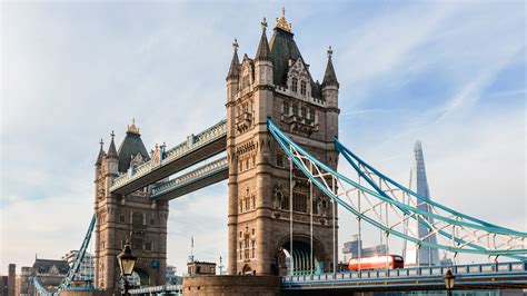 Cheap flights to the UK | Plane tickets 2026 ️ | easyJet