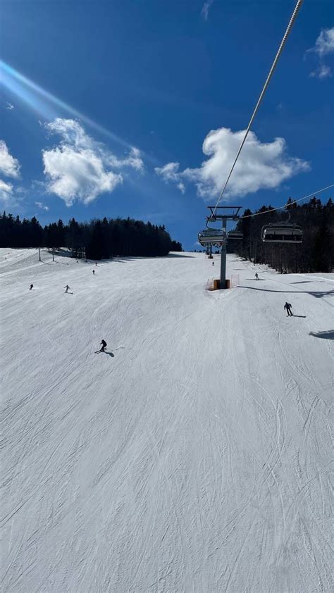 FOTO Na areškem Pohorju še vedno prava zimska idila razmere za smuko