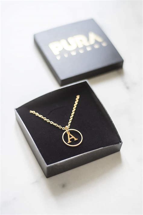 pura letter  necklace kaulakoru pura finland