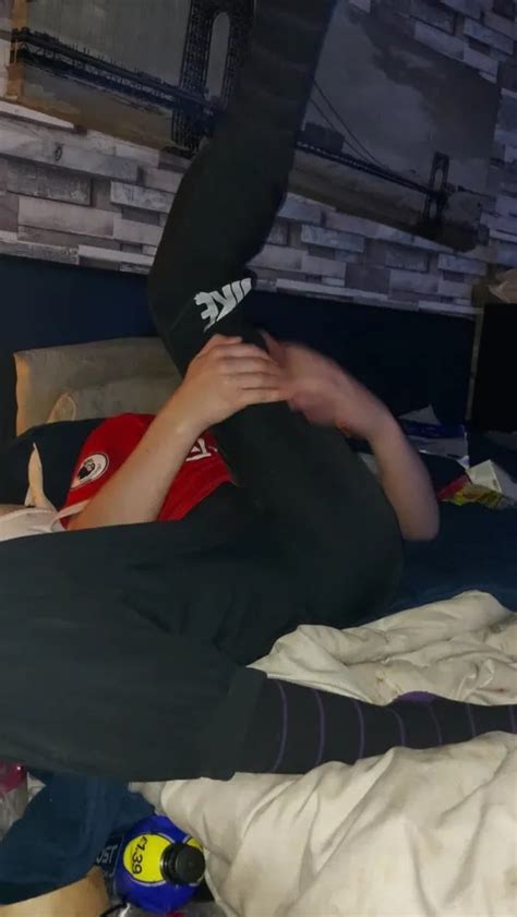 NIKE TRACKIE BOTTOMS HOT 7 Nude Pics XHamster