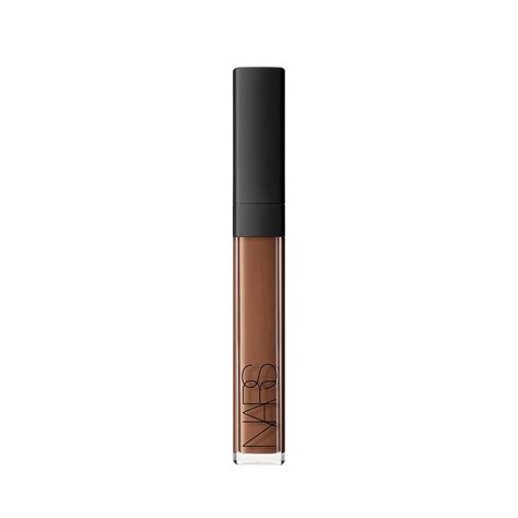 eye concealers  dark circles     wear
