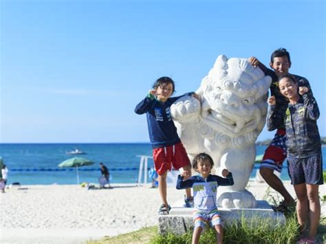 バナナボート 万座毛を海から眺める贅沢なプラン！＜恩納村＞by 恩納海浜公園ナビービーチ 沖縄本島の観光・オプショナルツアー専門