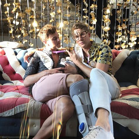 Campe O Ol Mpico Gay Recebe Ch De Beb Surpresa Movenot Cias