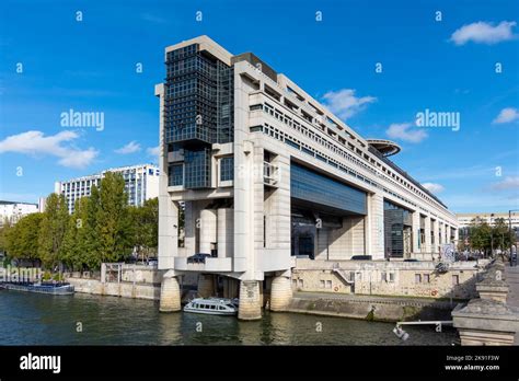 exterior view   building   french ministry  economy