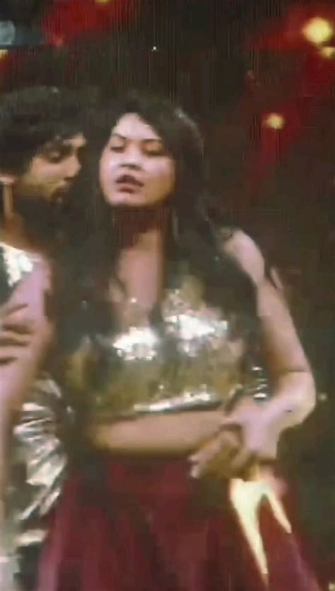 Rachitha Hot Actresses Quick Save