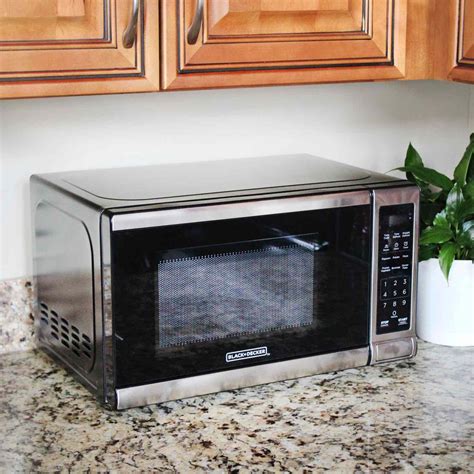 Black+Decker Microwave Oven Review: Small But Efficient