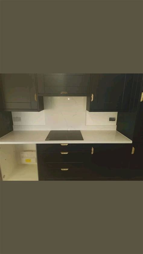 Aleghieri Kitchen Worktop Mm With Matching Island Hob Splashback And