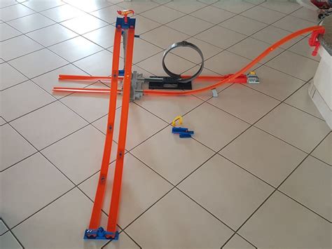Rennbahn von Hot Wheels Gebraucht in Riken AG für CHF mit Lieferung auf Ricardo kaufen