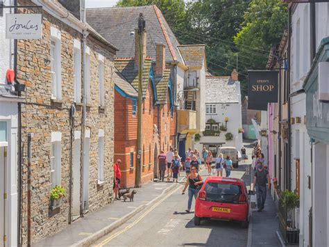 8 Brilliant Things To Do In Padstow Right Now