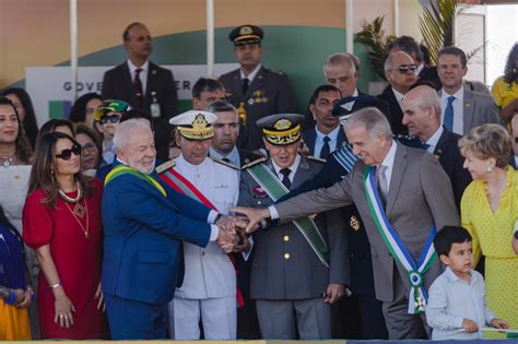 Chefes Políticos Militares E Religiosos - SEXTA, 8/9: Lula faz 7 de setembro com chefes de Poderes e militares em ...