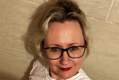 The Perfect Wet Milf Busty Blond Mombshell Natural Bigtit Milf