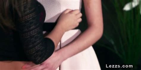 Lesbian Face Sitting Oral Sex In Bedroom Sophia Bella Natalia Starr Sixty Nine Tnaflix