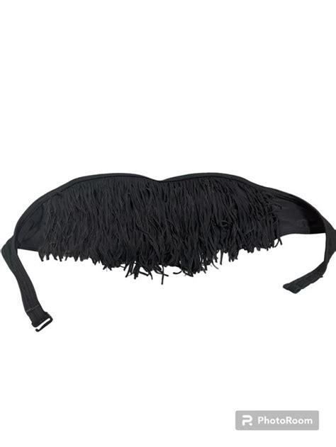 Bikini Oberteil mit Fransen Gebraucht in Urdorf für CHF 1 mit Lieferung auf Ricardo kaufen