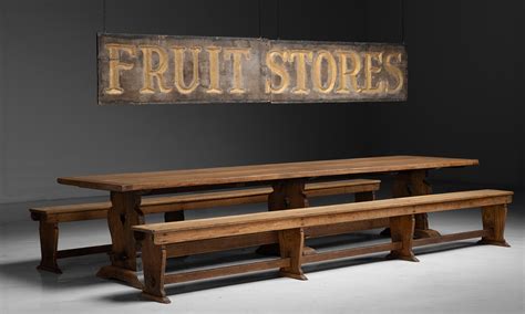 Fruit Stores” Sign Obsolete