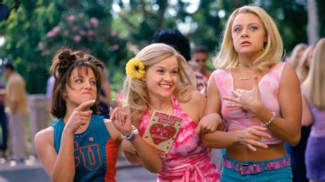 La Revanche d une blonde va être adapté en deux séries et c est Reese Witherspoon qui les