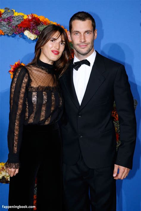 Jeanne Damas Nude OnlyFans Leaks Fappening FappeningBook