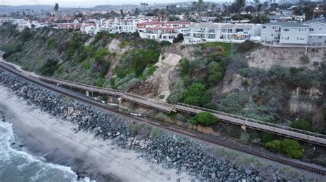San Clemente Landslide Sends Boulders Onto Tracks Stalling Passenger