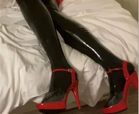 Black And Red Latex Fetish Couple Nude Pics Xhamster