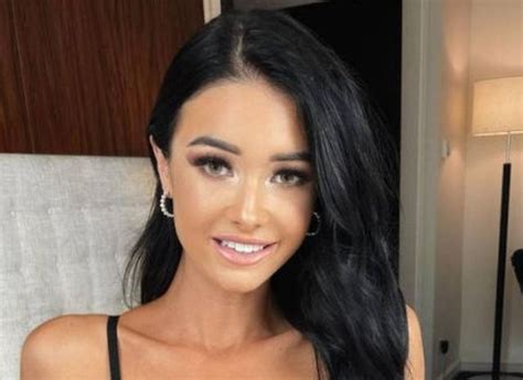 Girls In Lingerie 57 Pics