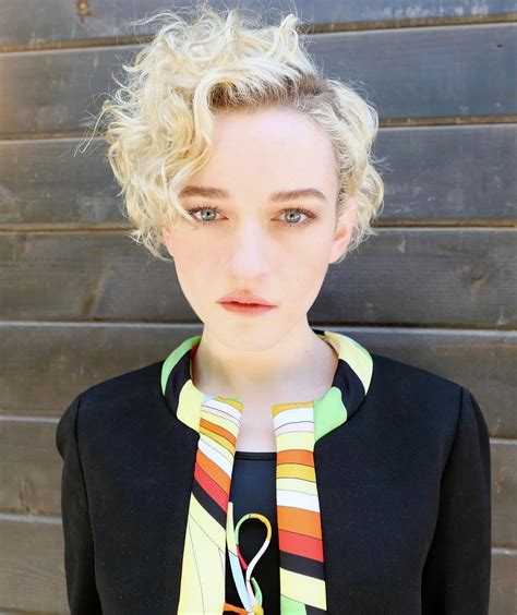 Julia Garner Nude Pics Scenes And Porn Scandal Planet
