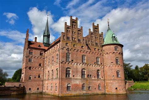 Egeskov Castle Fyn Island Denmark без регистрации Обои на рабочий