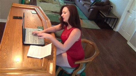 TWO CAUGHT SWINDLING THE MOB MP4HD MILF GiGi S B Fantasies Clips4sale