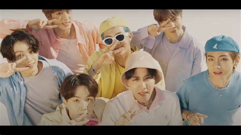 Bts Dynamite Makes Further Hot History Celebmix